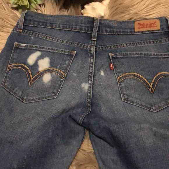 One of a Kind Distressed Levi’s 524 Skinny Sz 5M - Picture 15 of 17